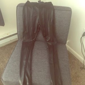 Black skin tight leggings